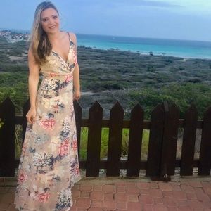 Lulu’s tan and floral maxi dress